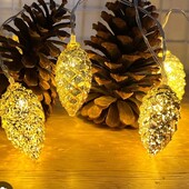 Серебро!Гирлянда '' новогодние шишки " работает от батареек типа аа( в комплект не входит)