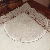 Блюдо з крапельками роси Франція