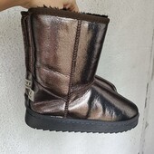 Красивые угги ,стелька 23