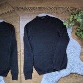 Чорний, в'язаний светр, нюанс