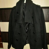 Полу пальто/50% шерсть, от бренда Divided, отличное состояние