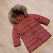 Фірмова красива курточка!