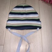 В ідеалі подвійна шапочка на 12-18місяців.