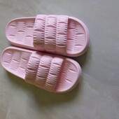 Літні жіночі шльопанці рожевого кольору