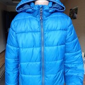 Класна, тепла, зимня куртка на хлопчика