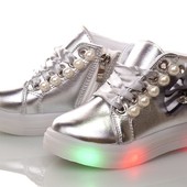 Детские деми ботиночки на флисе. Светятся.