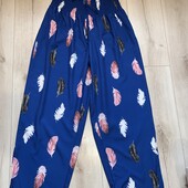 У новому стані штанці для дому або сну,розмір 52-54.