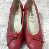 Мягкие, удобные , как тапочки, туфли из натуральной кожи 39 р на неузкую ножку