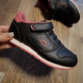 Фірмові зручні кросівки нат.шкіра!