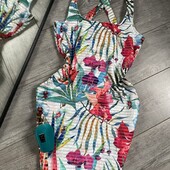 Розпродаж магазину! Сукня у тропічні квіти