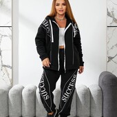 Стильный теплый костюм батал