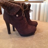 Зимние замшевые ботильоны бренда Rima, р. 39.