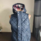 ✓Стеганная брендовая безрукавка в идеале р.11/12 лет,пог46