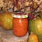 Аджика домашня з часником, 0.5 л