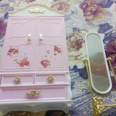 меблі для спальні ляльок