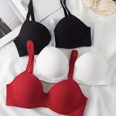 Комфортний жіночий бюстгальтер на поролоні 90C колір на вибір