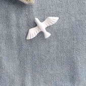 29 по 29.стильная пин брошь белый голубь