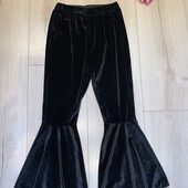 В ідеалі,вілюрові штанці на резинці.Вік 6 років,на зріст 116см.