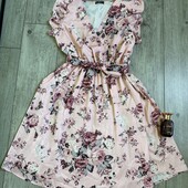 Розпродаж магазину! Мила сукня у квіточки рюші