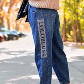 Жіночі котонові джинсы бойфренди прикрашені стразами.