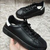 Жіночі кросівки. Р. 40