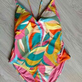 сдельный купальник с открытой спинкой размер S М