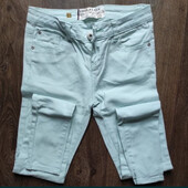 Джинси мʼятного кольору