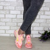 Кроссовки женские