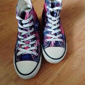 классные кеды 