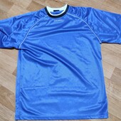 Спортивна футболка фірми kipsta