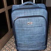 Чемодан джинсовый ручная кладь с кодовым замком