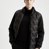 Чоловіча куртка De Facto.