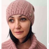 Вязанная шапка чулок. Осень- весна. В наличии белая