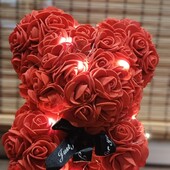 Ведмедик з штучних троянд з led підсвічуванням