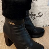 Зимові черевики із натуральної шкіри.