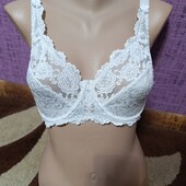 Бюстгальтер NKD р. 95В