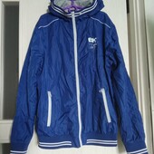 Стильна курточка 164см ПОГ 54, довжина 66, рукав від капюшона 73