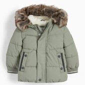 Дитяча зимова куртка з капюшоном зі штучним хутром на 6-9 міс. C&A