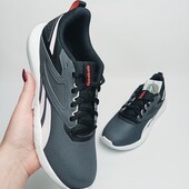 Оригінальні кросівки кроссовки Reebok HP8017 38р.