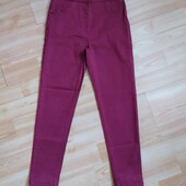 Фірмові джегінси.