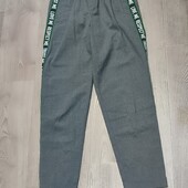 Стильні брюки Bershka Xs