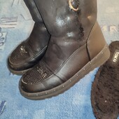 Зимние сапожки для девочки в отличном состоянии 36р