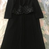 Діловий брючний костюм