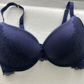 Ніжний бюстгальтер, р.75С в гарному стані