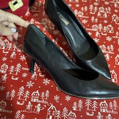 Туфлі Guess р-р 37