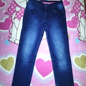 Джинсы прямые 146 сост новых