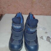 Фірмові зимові чобітки для домівки,устілка 16,розмір 27