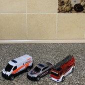 Набір рятувальних машин Dickie Toys sos Team 3 шт Чудовий стан