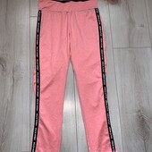 У відмінному стані лосини на зріст 152см.