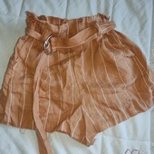 100% льон Bershka, XS шорти костюмна смужка